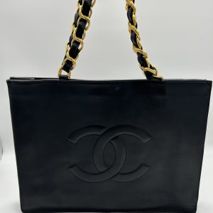 Chanel Vintage Chunky Chain Leather Tote Black Ser: 30xxx37