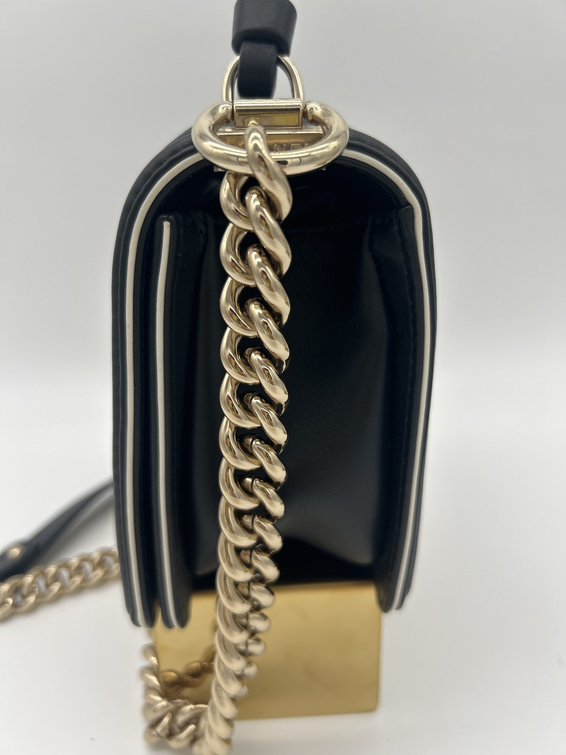 27xxxx79 Chanel Limited Edition Leboy Black Top Handle Black/White - Image 5