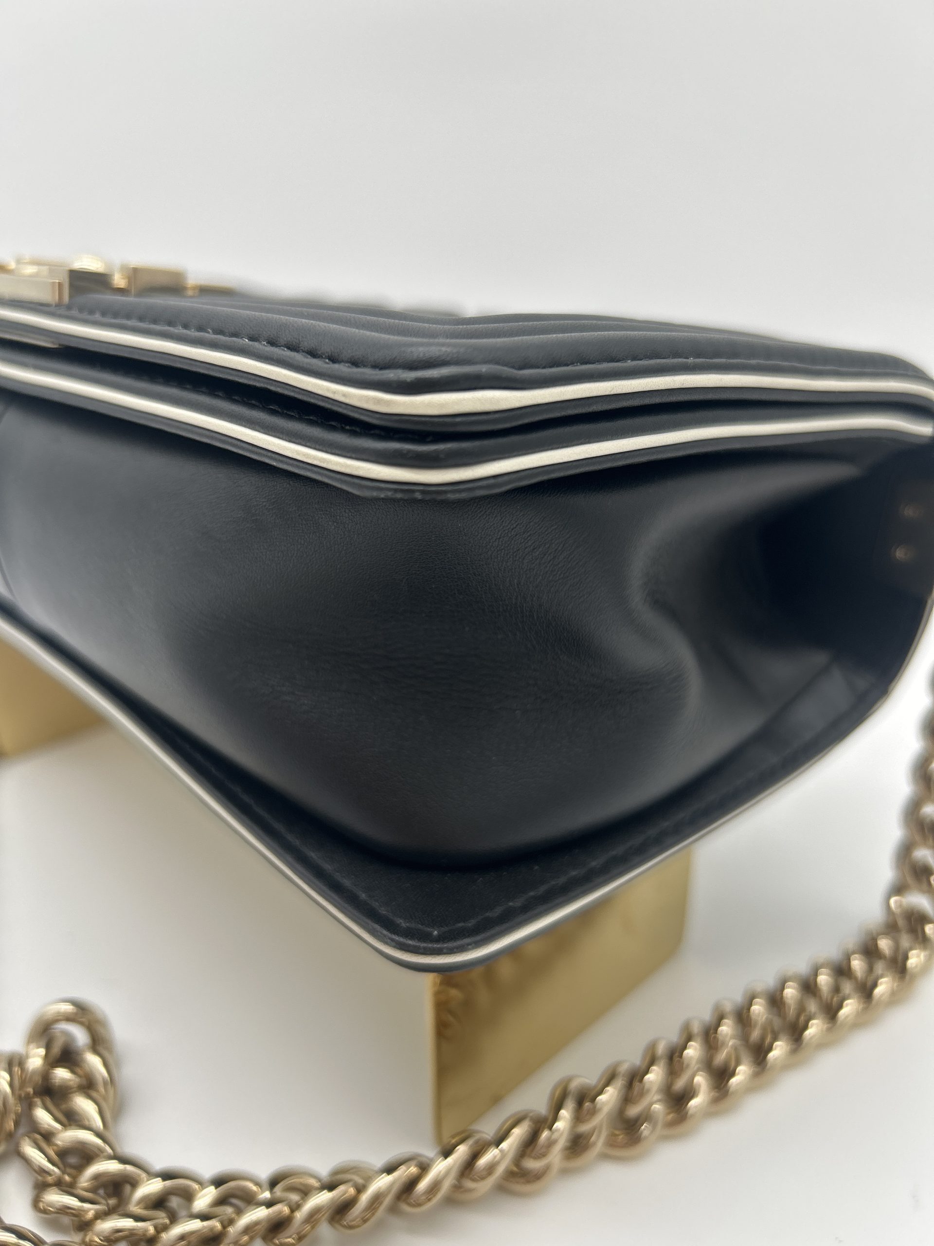27xxxx79 Chanel Limited Edition Leboy Black Top Handle Black/White - Image 8