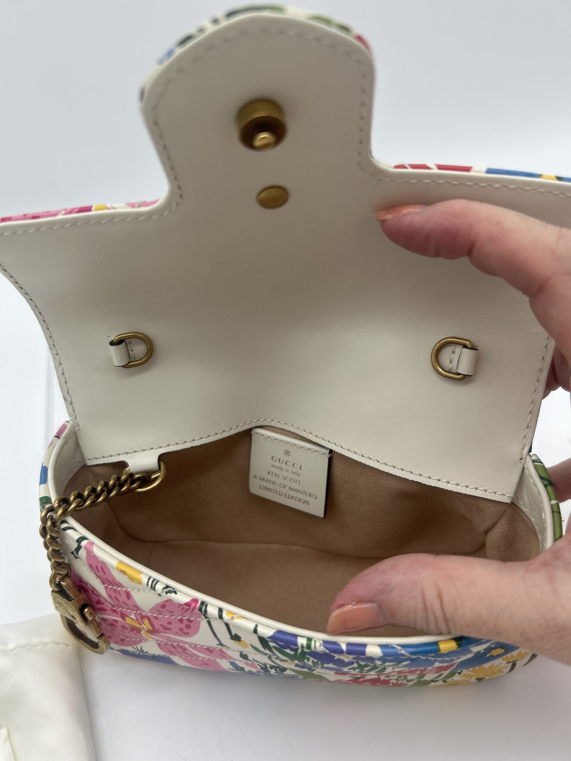 152-3925 Gucci x Ken Scott GG Marmont Super Mini Floral Special Edition Crossbody - Image 6